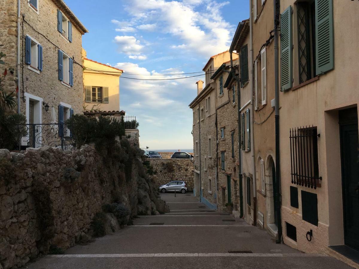 Superb one-bedroom apartment Antibes Buitenkant foto